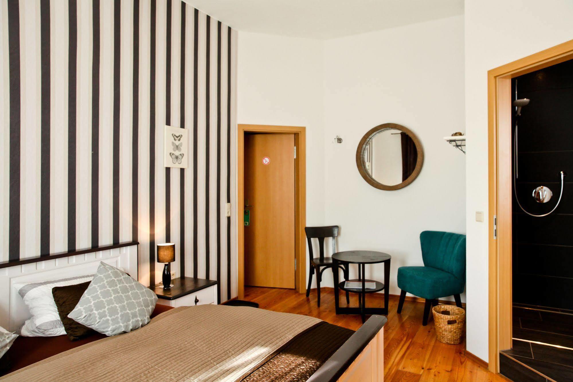 Pension & Ferienwohnung Oberhof 810 M Экстерьер фото